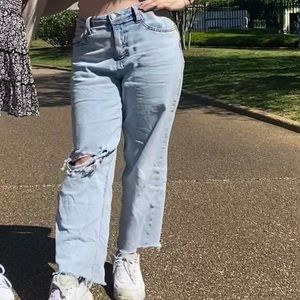 Dad jeans with flower pockets